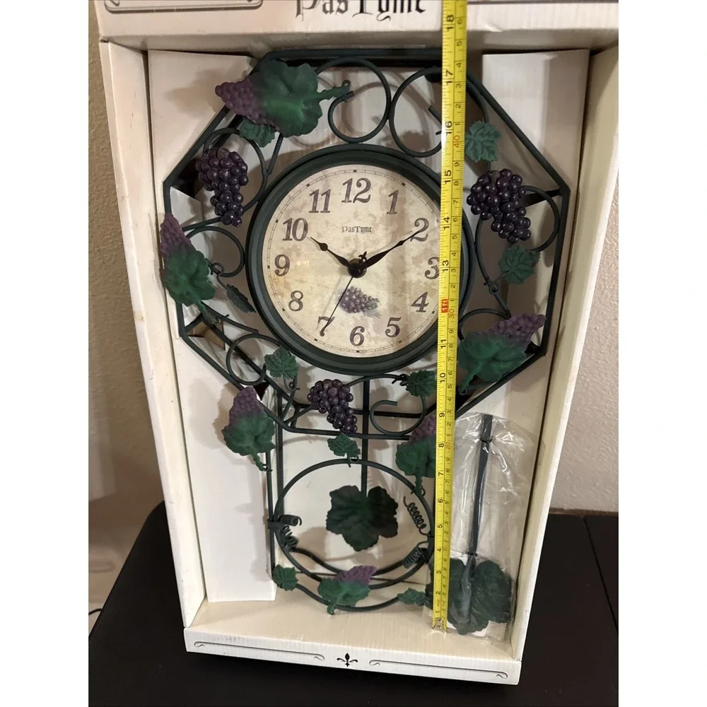 Vintage Clock hanging wall Metal Purple Grapes Green Ivy Pendulum Cottage 18 In